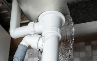 emergency-leak-under-sink